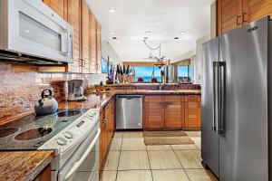 Køkken eller tekøkken på 2bd Oceanfront Views - sk344 - Sullivan