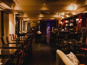 Posezení v ubytování Van Cort Landt Hotel