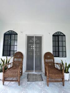 Bild i bildgalleri på REDY BUGS l Rustic paradise steps from Rick's Cafe i Negril