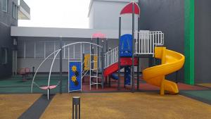 Herní místnost nebo prostor pro děti v ubytování RAZAK NEW RESIDENCE KUALA LUMPUR KLCC VIEW