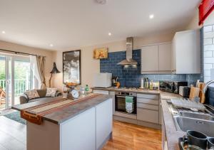 Gallery image of The Sheiling - Tidal Moon in Fairlight