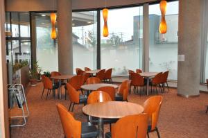 Ein Sitzbereich in der Unterkunft Hotel Marsh Land