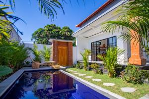 Piscina de la sau aproape de Viewbali 1 - Jungle Big Garden - Big Pool and Kitchen - All New