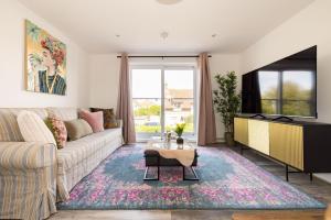 Χώρος καθιστικού στο Wild Roses Serviced Apartments - Hayes