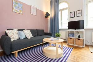 Μια τηλεόραση ή/και κέντρο ψυχαγωγίας στο FullHouse - Halle - M29 Apartments