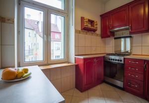 A kitchen or kitchenette at Green Room Sopot