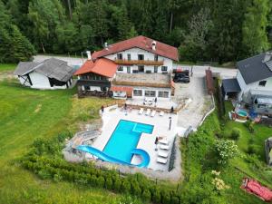 Πισίνα στο ή κοντά στο Hotel Sonnenalm Stuhleck