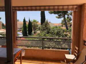 Balkón alebo terasa v ubytovaní Appartement 60m2 - 2 Chambres à une minute des plages, parking privé