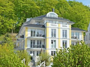 Das Gebäude in dem sich die Villa befindet