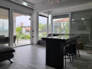 ネア・フォケアにあるVilla Mare Luxのギャラリーの写真