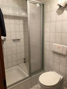Koupelna v ubytování Pension am Eichenhain