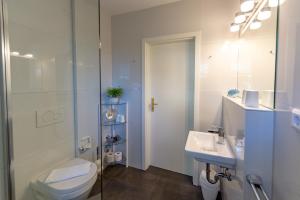 Ein Badezimmer in der Unterkunft Wohnpark Stadt Hamburg - Apt. 14