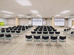 Área de negócios e/ou sala de conferências em Novotel Genève Centre