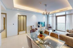 Gallery image of Paramount Midtown Highest Floor 3BR Sea Views in Dubai