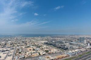 Gallery image of Paramount Midtown Highest Floor 3BR Sea Views in Dubai
