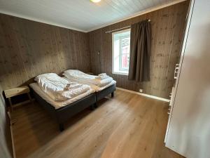 Postel nebo postele na pokoji v ubytování Lofoten Panorama