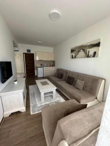 Kuchyň nebo kuchyňský kout v ubytování Apartments Amar