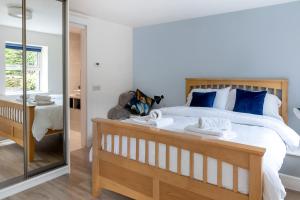 Patch House Glengarriff tesisinde bir odada yatak veya yataklar