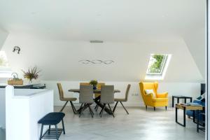 Patch House Glengarriff tesisinde bir oturma alanı