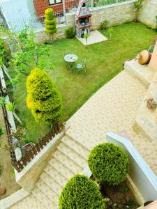 A garden outside Manti