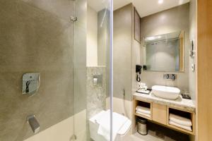 Signature Hotel 욕실