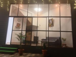 Hotel Ramdev Chikodi的休息区