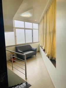 Hotel Ramdev Chikodi的休息区