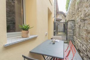 Balkón nebo terasa v ubytování Urio's Castle Suites by Rent All Como