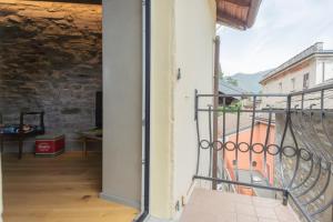 Balkón nebo terasa v ubytování Urio's Castle Suites by Rent All Como