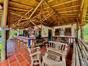 Restaurace v ubytování Finca Hotel Guayacundo