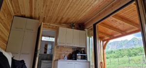 Kuchyňa alebo kuchynka v ubytovaní Réteskert vendégház és apartman