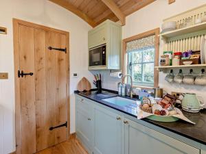 Fotografie z fotogalerie ubytování 1 Bed in Tewkesbury 94686 v destinaci Bushley