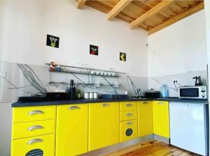 Fotografie z fotogalerie ubytování Eli - Waterfront Villa v destinaci Ulcinj