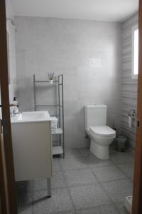 Kúpeľňa v ubytovaní Apartamento en Ciudad Jardin + 8 fotografií