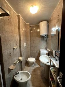 Et badeværelse på Appartamento Bardonecchia