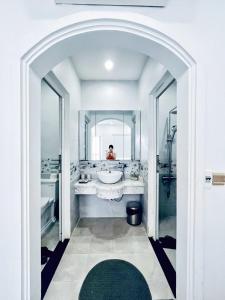 Ein Badezimmer in der Unterkunft Amy Hotel & Apart' Hue