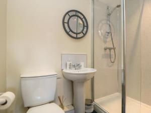 Ένα μπάνιο στο Tillers Cottage +21 φωτογραφίες