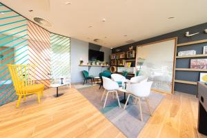 Гостиная зона в Holiday Inn Blackpool by IHG