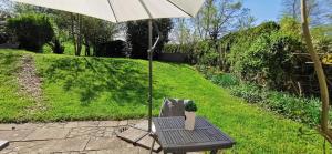 Galeriebild der Unterkunft BodenSEE Apartment Ravensburg Obereschach in Ravensburg