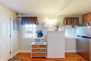 Gallery image of Marina Bay Retreat in West Dennis