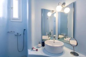 Gallery image of Villa lavinia in Mikonos +35 photos