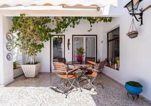 Imagen de la galería de BNB habitación entre mar y montaña, en Calpe