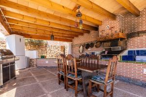 Kuchyň nebo kuchyňský kout v ubytování BNB habitación entre mar y montaña