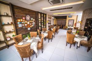 Restaurace v ubytování Shelton's Rezidor Peshawar