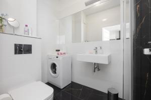 Kúpeľňa v ubytovaní Sarmacka 25 studio 1 close to Medicover and Paley + 34 fotografií