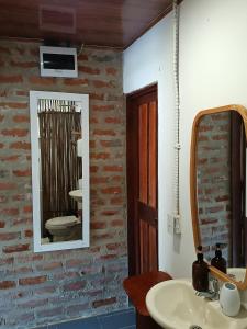 Ett badrum på Kite Eco House Salinas del rey