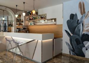 Lounge oder Bar in der Unterkunft HOTEL la SERENISSIMA TERME & SPA