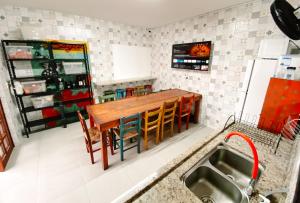 Cucina o angolo cottura di Sagui Hostel