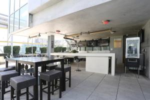Fotografie z fotogalerie ubytování Downtown 1BR w Pool Gym WD nr Staples Center LAX-555 v Los Angeles