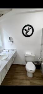 Koupelna v ubytování Hotel del Alba Inn & Suites